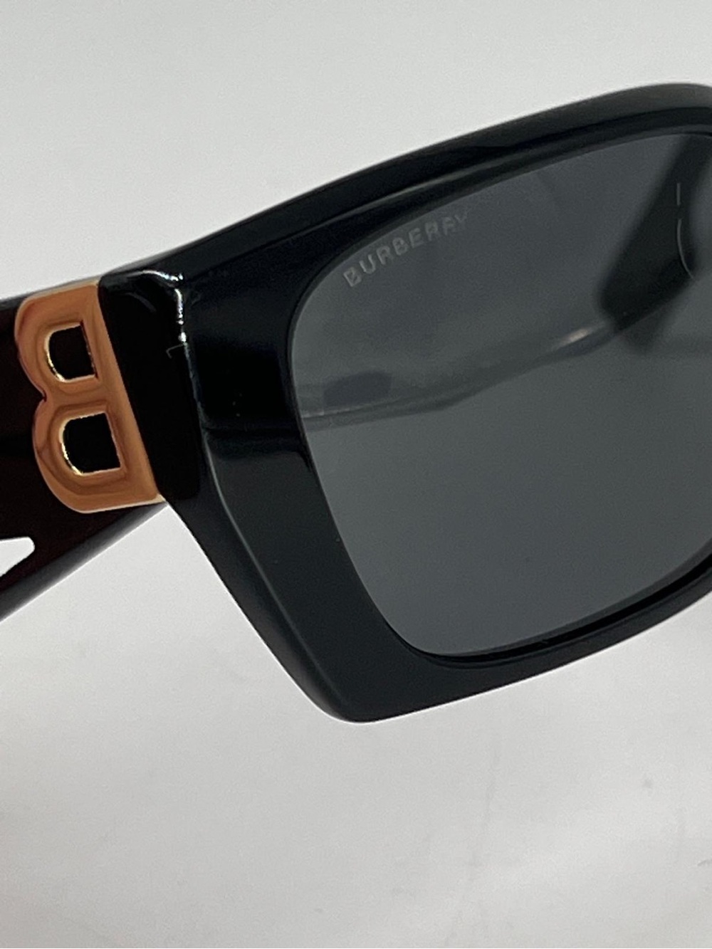 Burberry Poppy Sunglasses B4336 Black 53/19 - Picture 4 of 13